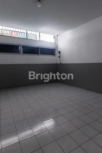 image RUKO 3 LANTAI, LOKASI PREMIUM DEKAT BEA CUKAI & MAL PEKANBARU (3)