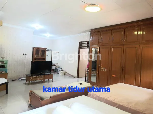 image RUMAH HOOK SELATAN-TIMUR LT 405M² LOKASI PINGGIR JALAN AKTIF DI SUNTER (5)