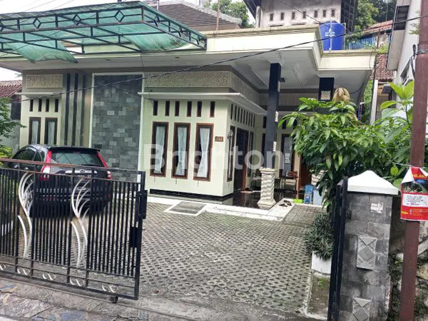 image  RUMAH MODERN DI DAERAH GAJAH MUNGKUR (2)