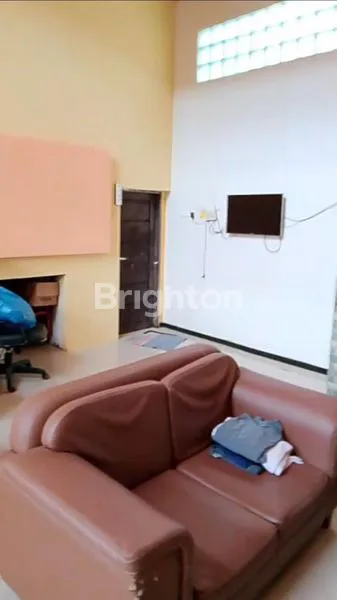 image RUMAH 2 LANTAI DIJUAL (2)