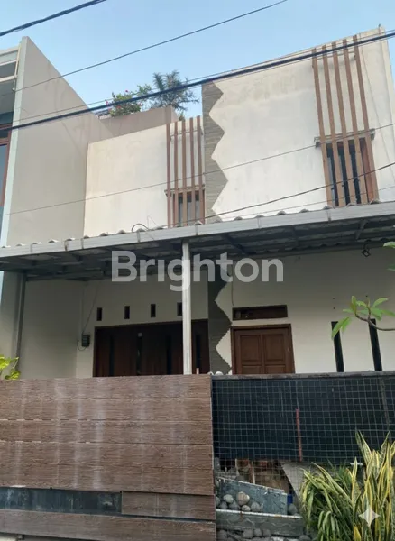 DISEWAKAN RUMAH 2 LANTAI RAPI DAN SIAP HUNI, DI KAYU PUTIH, PULO GADUNG, JAKARTA TIMUR
