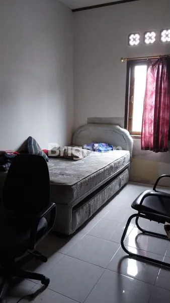 image DIJUAL RUMAH 2 LANTAI (5)