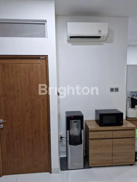 image RUMAH TINGGAL SATU SETENGAH LANTAI LINGKUNGAN AMAN DAN NYAMAN AKSES MUDAH KEMANA MANA LOKASINYA SANGAT SANGAT STRATEGIS KELAPA GADING JAKARTA UTARA  (4)