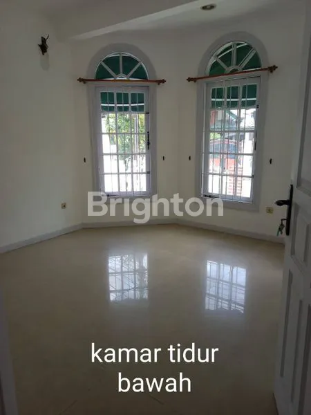 image RUMAH 2 LANTAI SIDOSERMO PDK SURABAYA – 6 KAMAR, 2 SHM (5)