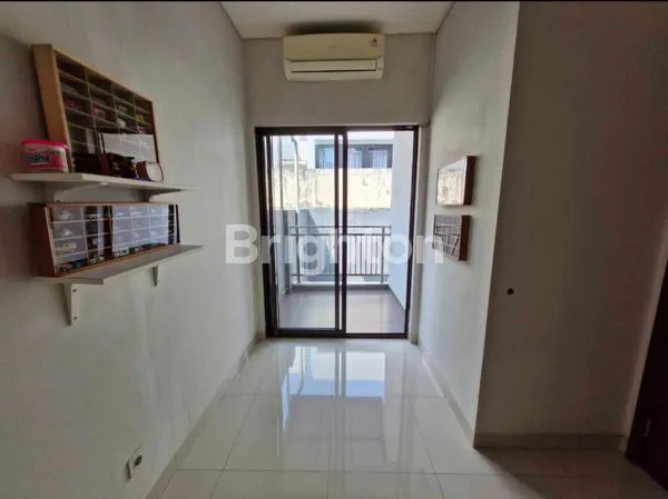 image DIJUAL RUMAH EMINENT BSD (4)