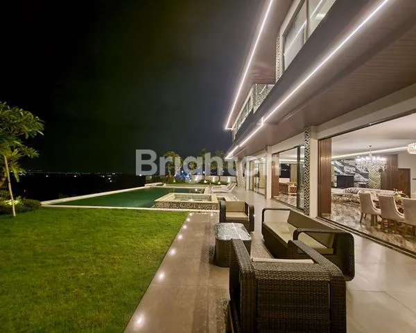 image DIJUAL VILLA SULTAN DI JIMBARAN DILINGKUNGAN ELITE 4 LANTAI (6)