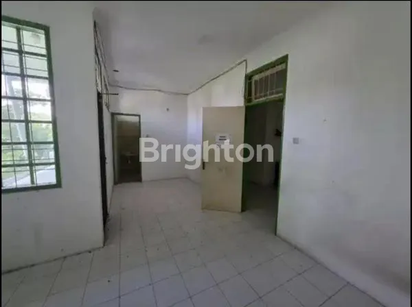 image HUNIAN NYAMAN 2 LANTAI LT 272 DI GAYUNGAN (4)