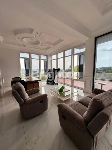 image RUMAH MEWAH SIAP PAKAI DI AREA PAPANDAYAN SEMARANG!! LOKASI TIDAK BANJIR SERTA RERLETSK DI AREA LINGKUNGAN ELITE SERTA NYAMAN!! SUPER LANGKA (6)