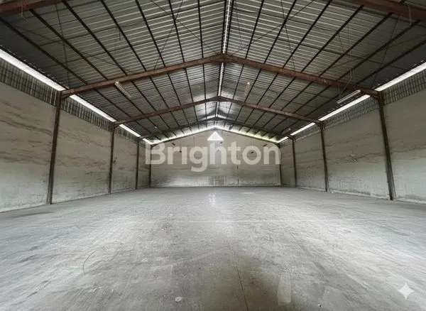 image GUDANG STRATEGIS AREA PERGUDANGAN SUNTER JAKARTA UTARA (1)