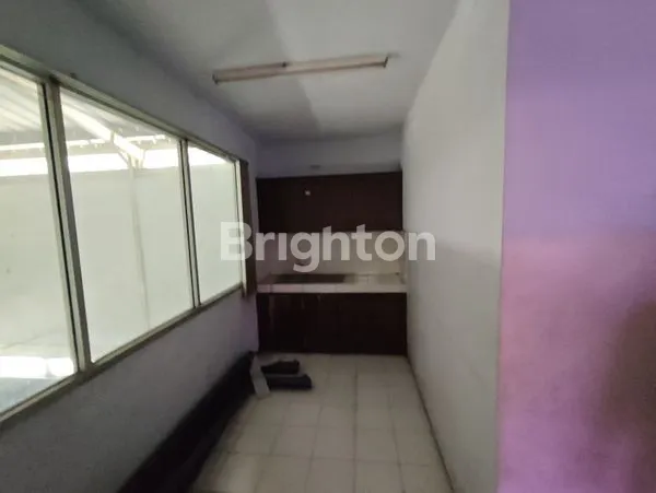 image GUDANG DI PINGGIR JALAN DI CIPONDOH TANGERANG (2)