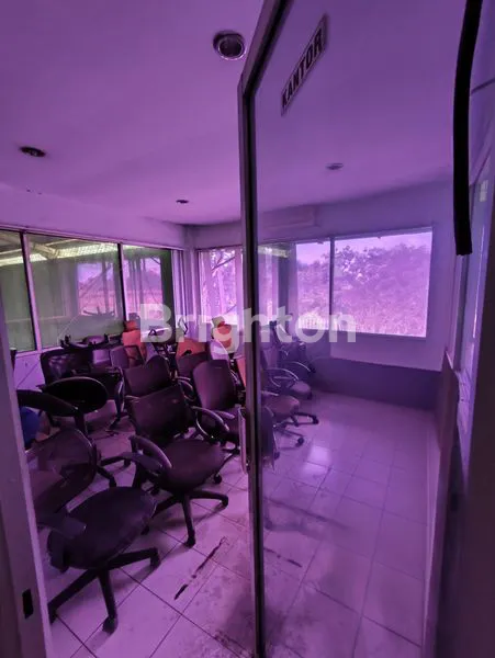 image GUDANG DI PINGGIR JALAN DI CIPONDOH TANGERANG (7)