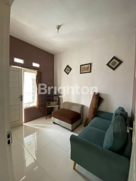 image RUMAH CANTIK 2 LANTAI SIAP HUNI HARGA MURAH DI GADOG PUNCAK (6)