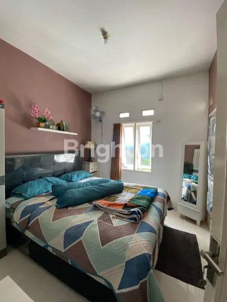 image RUMAH CANTIK 2 LANTAI SIAP HUNI HARGA MURAH DI GADOG PUNCAK (3)