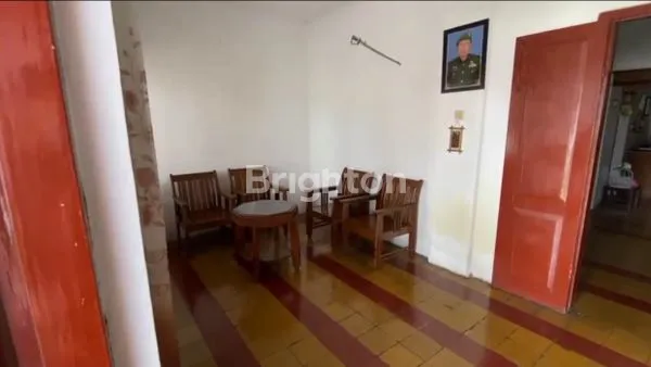 image KESEMPATAN EMAS! RUMAH SUPER LUAS 1818 M2 DI TENGAH KOTA BLITAR, LOKASI LANGKA, TIDAK ADA KEDUA KALINYA, NILAI TAK TERGANTIKAN (3)