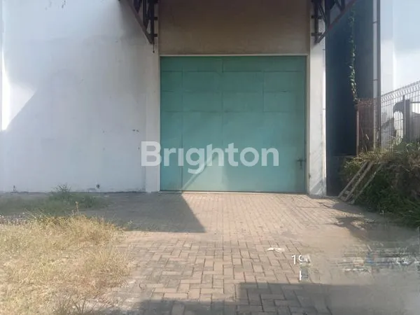 GUDANG SEWA LUAS 600 M DI KIC