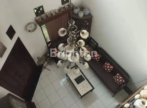 image RUMAH ASRI 2 LANTAI DENGAN TAMAN LUAS DI PASAR MINGGU – SIAP HUNI & STRATEGIS (4)