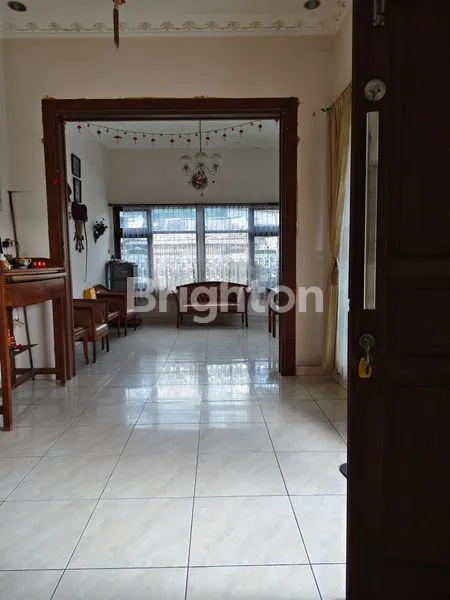 image RUMAH DURI KEPA ROW 3 MOBIL JAKARTA BARAT (3)