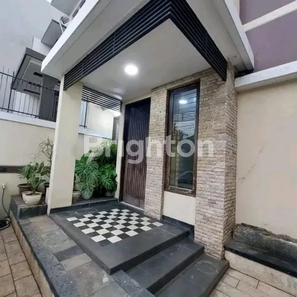 image RUMAH TEBET PALBATU MENTENG DALAM 2 LANTAI  (3)