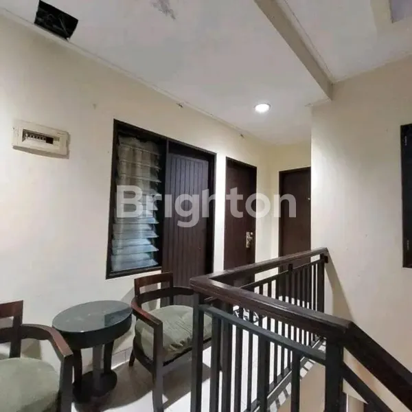 image RUMAH TEBET PALBATU MENTENG DALAM 2 LANTAI  (5)