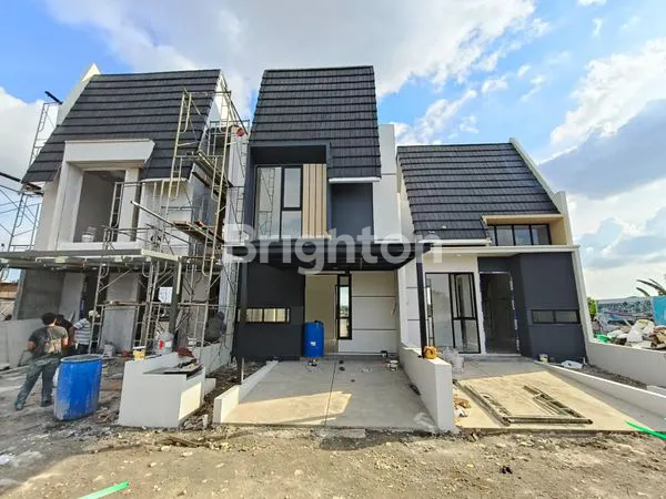 image HUNIAN EKSKLUSIF DG 50++ FASILITAS BARAT SURABAYA 400JTAN (5)