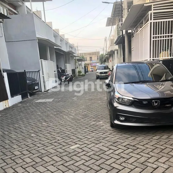 image HUNIAN NYAMAN & TERAWAT  LETAK STRATEGIS DI KENCANA RESIDENCE SURABAYA (6)