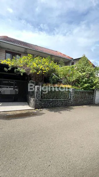 image RUMAH LUAS ASRI LOKASI CILEUNYI CIBIRU BANDUNG JAWA BARAT (1)