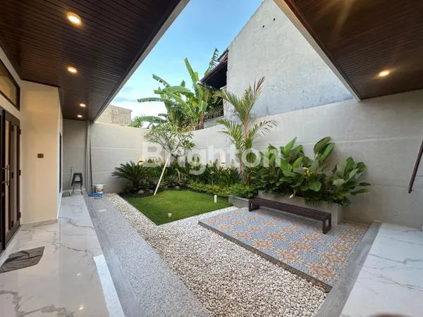 image RUMAH BARU LUXURY DI AREA RENON BALI (3)
