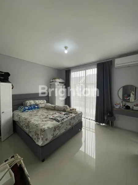 image RUMAH MINIMALIS SIAP HUNI DI PERUM GRAND PAKUWON CLUSTER GLADSTONE ADA CLUB HOUSE KOLAM RENANG DAN BASKET (2)