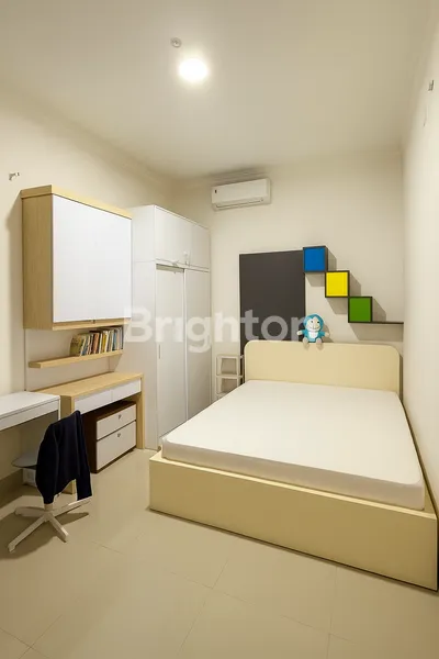 image RUMAH 2 LANTAI EKSKLUSIF DI GADING HARMONY, KELAPA GADING – SIAP HUNI & LOKASI PREMIUM (8)