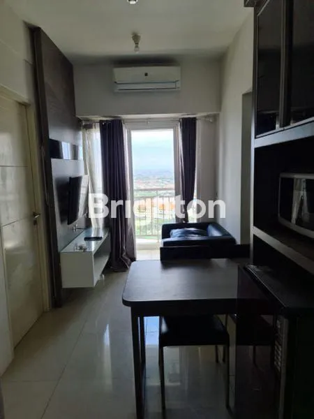 image APARTEMEN MEWAH TANGLIN, VIEW KOTA & KOLAM RENANG (1)