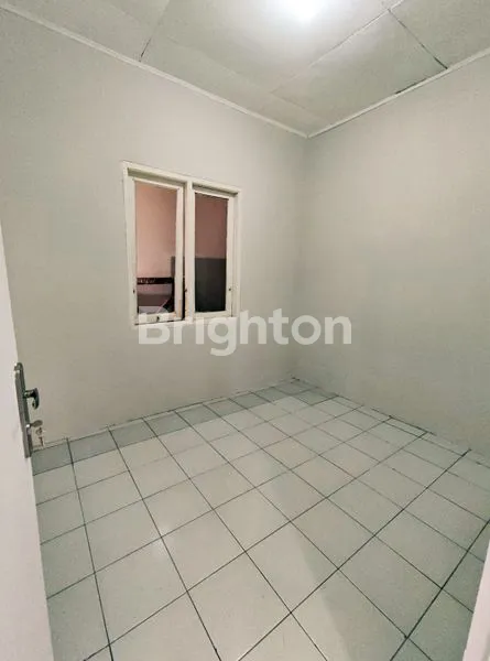 image DIJUAL RUMAH SIAP HUNI DI TANGERANG SELATAN – LOKASI STRATEGIS, HARGA TERJANGKAU! (8)