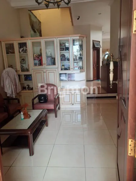 image RUMAH SIAP HUNI UNTUK KELUARGA TERCINTA LUAS 334 MTR² SHM, GAJAH RAYA SEMARANG TIMUR (2)