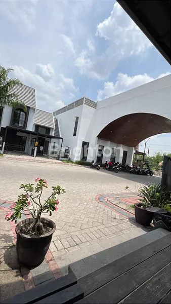 image HUNIAN MINIMALIS MODERN DP 0% FREE ELEKTRONIK BARAT SURABAYA (5)