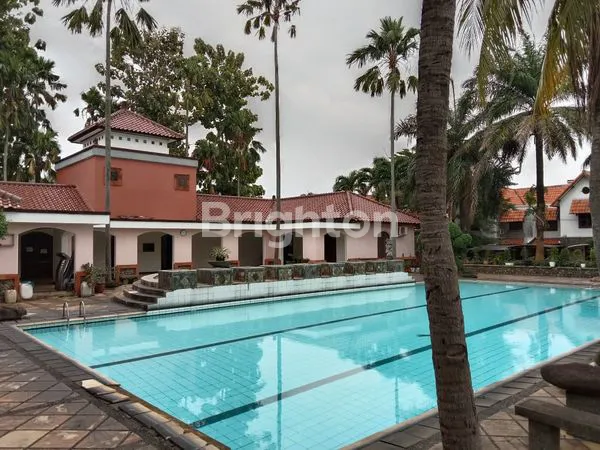 image RUMAH DENGAN TANAH YANG LUAS DI VILLA CENDANA, CIPUTAT. BOLEH BELI SEBAGIAN. (8)