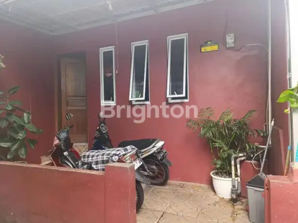 image RUMAH 2 LANTAI STRATEGIS DEKAT STASIUN LRT PANCORAN JAKARTA SELATAN (1)