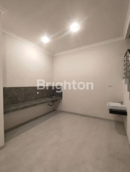 image NEW GRESS RUMAH MINIMALIS KLAMPIS SEMOLO TIMUR DEKAT TENGAH KOTA ONE GATE SYSTEM (3)