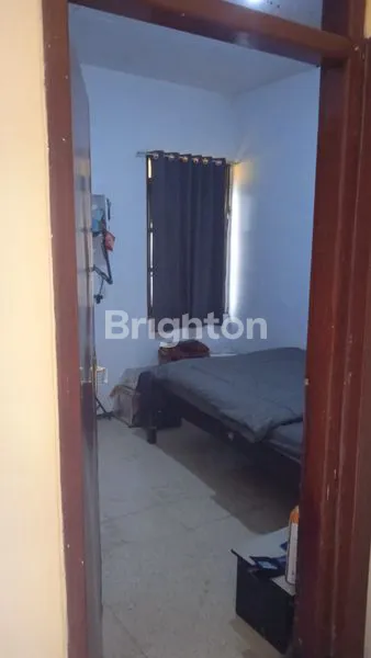 image RUMAH HITUNG TANAH DEKAT EXIT TOL SAWOJAJAR DAN KAMPUS MALANG (3)