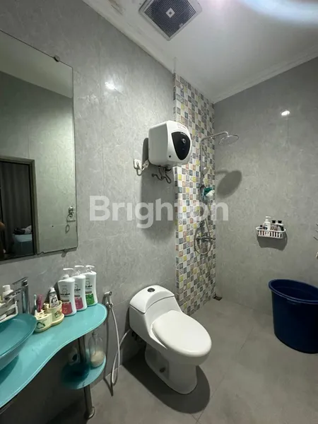 image DIJUAL RUMAH CANTIK TERAWAT DI PERUMAHAN DELTASARI INDAH (4)