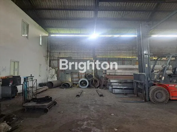 image DIJUAL!GUDANG PRODUKTIF STRATEGIS DI JALAN UTAMA PUTAT LOR MENGANTI (4)