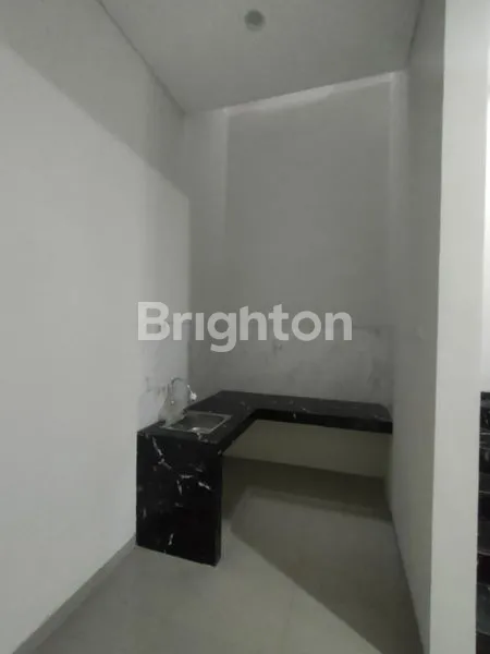 image NEW GRESS MINIMALIS KLAMPIS SEMOLO BARAT PERUM WISMA MUKTI (3)