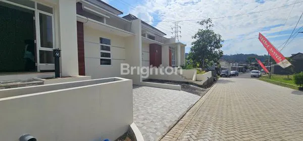 image RUMAH STRATEGIS DI KOMPLEKS ELIT DI UNGARAN BARAT (6)