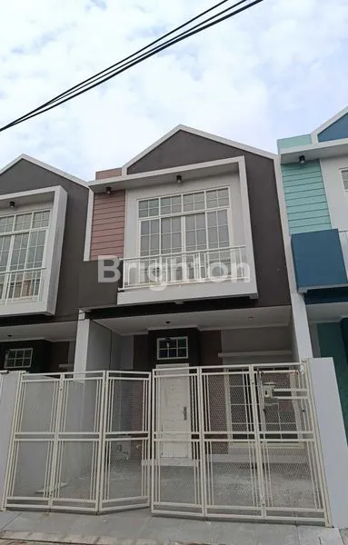 image SCANDINAVIAN MINIMALIS 2 LANTAI (1)