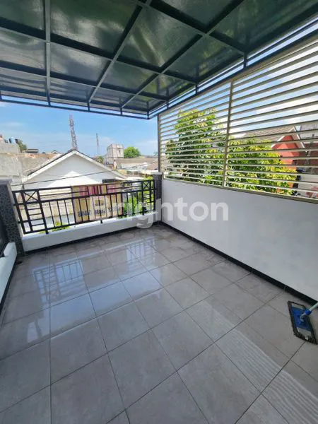 image JUAL RUGI RUMAH 2 LANTAI KUTISARI (8)