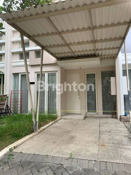 image RUMAH PAKUWON CITY 2 LANTAI 3 KT FULL AC, HADAP SELATAN, SIAP HUNI (1)