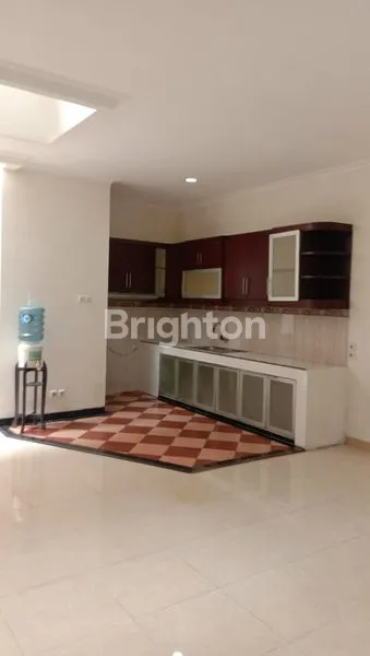 image RUMAH DI LIPPO KARAWACI (6)