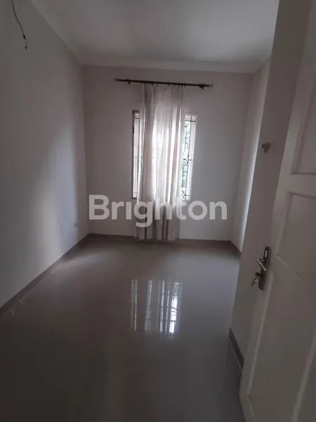 image RUMAH 3KT SIAP HUNI DI REMBRANT LEGENDA WISATA CIBUBUR (7)