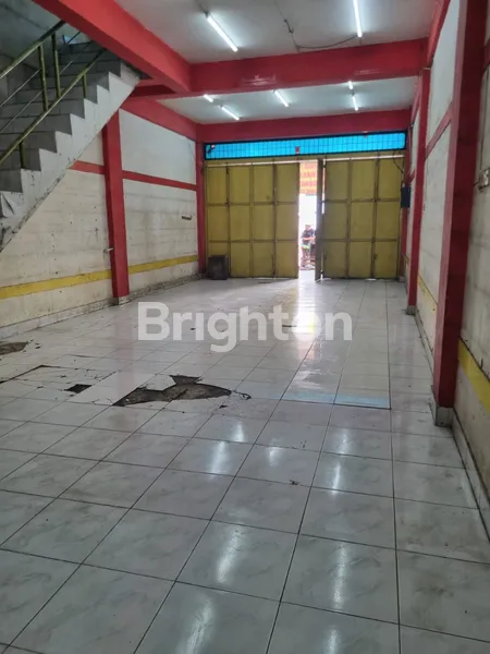 image RUKO 3 LANTAI DI JALAN CEMARA RAYA TANGERANG, LOKASI RAMAI COCOK UNTUK USAHA DAN INVESTASI (2)