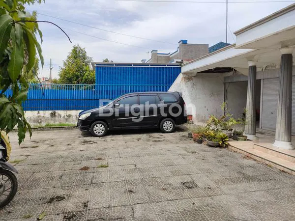 image RUMAH LUAS DI JL. SUKA INDAH – HUNIAN NYAMAN DENGAN LAHAN SUPER LEGA! (2)