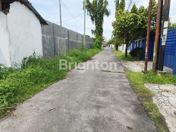 image RUMAH LUAS DI JL. SUKA INDAH – HUNIAN NYAMAN DENGAN LAHAN SUPER LEGA! (8)