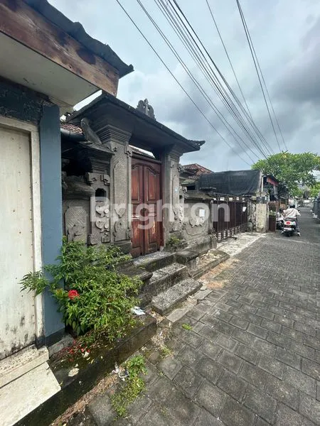 image TANAH BONUS BANGUNAN LUAS 380 M2 DI KAWASAN DENPASAR UTARA (3)